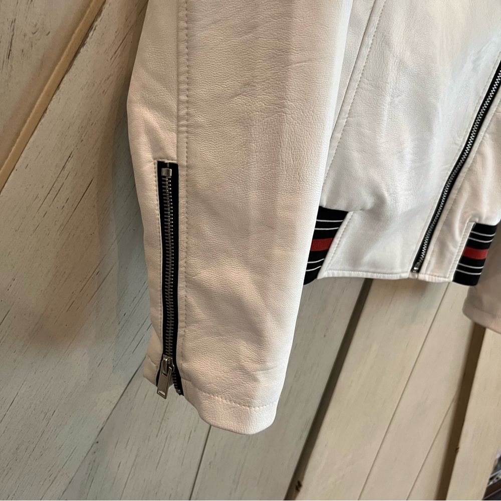 Miss E Studio Jacket Size Medium - image 8